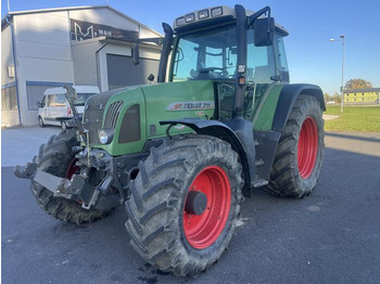 Traktorius FENDT 700 Vario