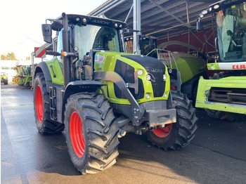 Traktorius CLAAS Axion 830
