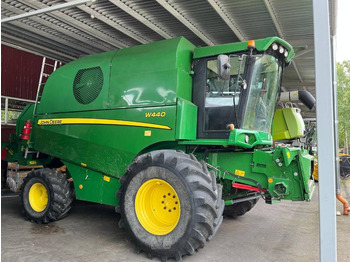 Derliaus nuėmimo kombainas JOHN DEERE W440
