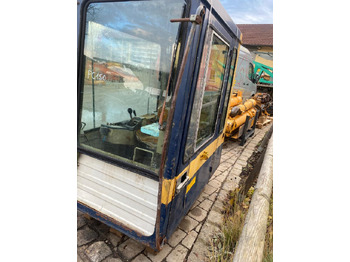 Kabina - Statybinė technika Komatsu PC 150: foto 5