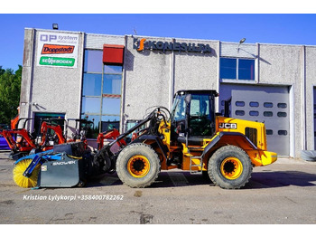 Ratinis krautuvas JCB 437
