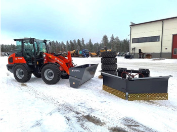 Ratinis krautuvas KUBOTA R090