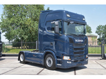Vilkikas SCANIA S 450