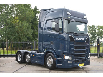 Vilkikas SCANIA S 520