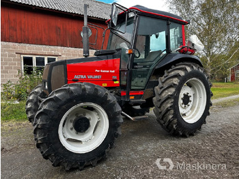 Traktorius VALMET