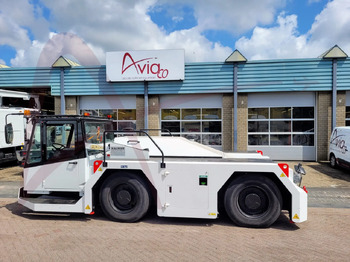 Orlaivių vilkikas KALMAR