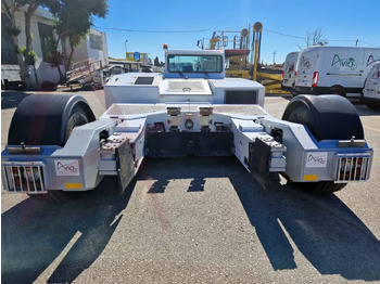 Orlaivių vilkikas TLD