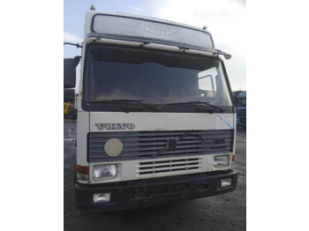 Vilkikas VOLVO FL10