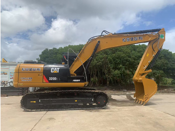 Vikšrinis ekskavatorius CATERPILLAR 320