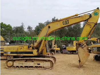 Vikšrinis ekskavatorius CATERPILLAR E200B