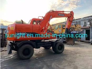 Vikšrinis ekskavatorius DOOSAN