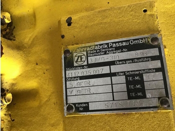 Pavarų dėžė LIEBHERR