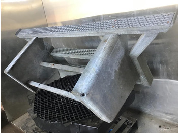 Kabina ir interjeras LIEBHERR