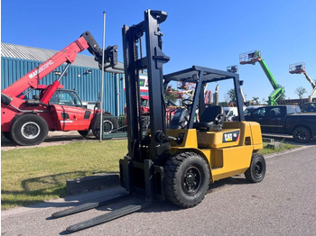 Dyzelinis krautuvas Caterpillar DP40K2: foto 3