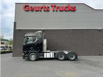 Vilkikas SCANIA S 520
