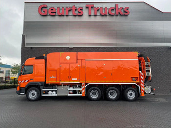 Asenizatorius VOLVO FMX