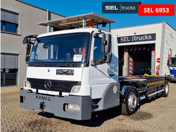Konteineris-vežimus/ Sukeisti kūną sunkvežimis MERCEDES-BENZ