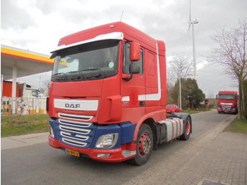 Vilkikas DAF XF 440