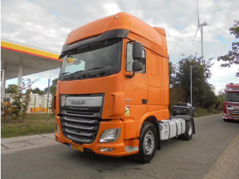 Vilkikas DAF XF 440