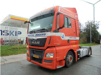 Vilkikas MAN TGX