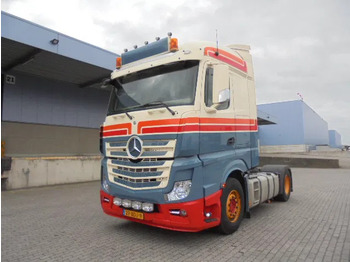 Vilkikas MERCEDES-BENZ Actros 1845