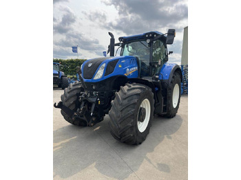Traktorius NEW HOLLAND T7
