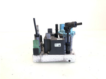 Atsarginės dalys - Sunkvežimis Volvo AdBlue pomp Volvo 21679299: foto 3