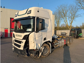 Konteineris-vežimus/ Sukeisti kūną sunkvežimis SCANIA R 450