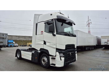 Vilkikas RENAULT T 520