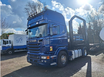 Autovežis sunkvežimis SCANIA R 560