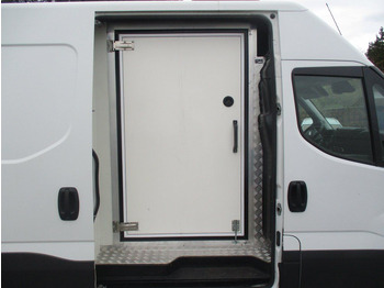 Furgonas šaldytuvas Iveco Daily 35C16: foto 4