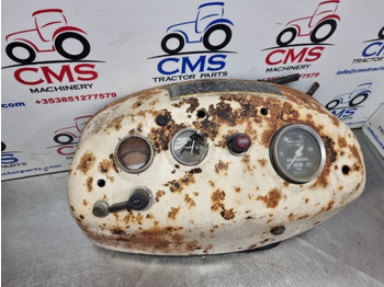 Kėbulas ir išorė David Brown 990, 885. 996, 1212, 1210 Instrument Panel Original K948109: foto 4