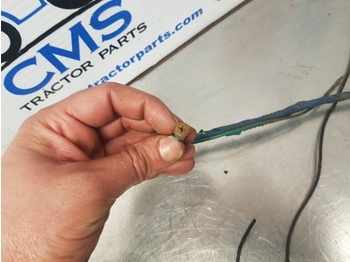 Kabeliai/ Laidai - Traktorius Ford 5610, Tw, 10, 600 Series Wiring Loom Heater Control D5nn18c346d: foto 4