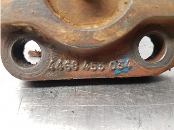 Priekinė ašis - Traktorius Ford Tw 20 Front Axle Cover Pivot Zp1927085, 81927085, 4468453034, Zp1927087, 81927087: foto 3