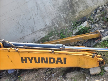 Hidraulinis cilindras HYUNDAI