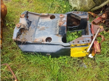 Stebulė - Traktorius New Holland Tm140, Tm, Case Mxm 4wd Front Axle Support 82031504, 82037028: foto 3