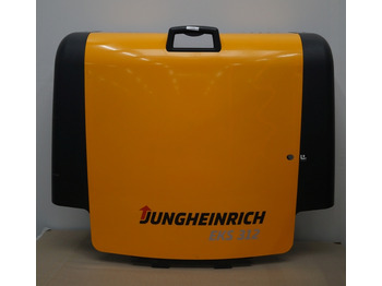 Kėbulas ir išorė JUNGHEINRICH