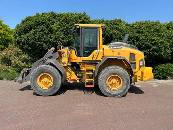 Ratinis krautuvas VOLVO L90H
