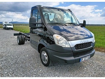 Važiuoklės sunkvežimis IVECO Daily 35C15