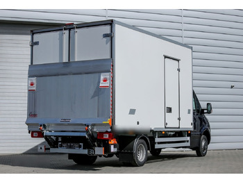 Furgonas su krovinių dėže MERCEDES-BENZ Sprinter 319