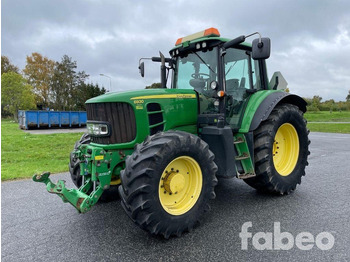 Traktorius JOHN DEERE 6930