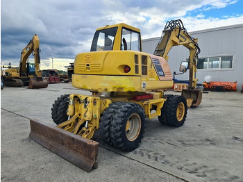 Ratinis ekskavatorius Komatsu PW110: foto 4
