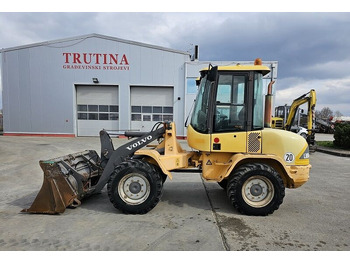 Krautuvas VOLVO L30B
