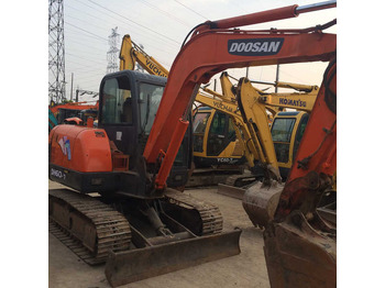 Vikšrinis ekskavatorius DOOSAN DX60