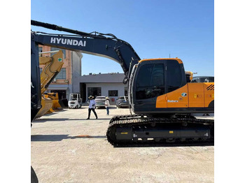 Ekskavatorius HYUNDAI