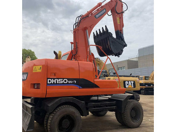 Vikšrinis ekskavatorius DOOSAN DH150