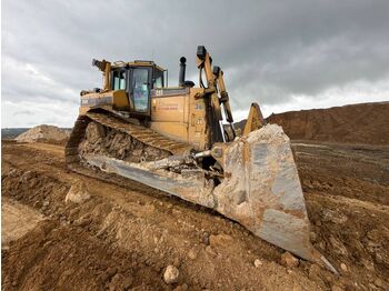 Buldozeris CATERPILLAR D8R