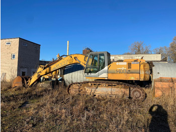 Vikšrinis ekskavatorius CASE