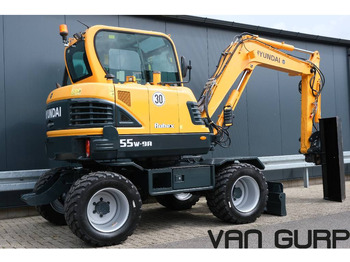 Ratinis ekskavatorius Hyundai Robex 55W-9 A | 30kmh | 2017 | 1880h | A / C: foto 1
