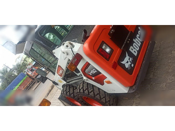 Mini krautuvas BOBCAT S450